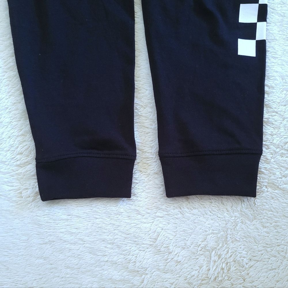 ✨️HP✨️ VANS🛹 "Love❤️ Is Kind" Long Sleeve Graphic Tee👕 - NWT - Picture 10 of 14